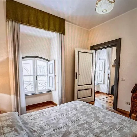 Adorable Flat By Barberini Trevi Fountain * Roma