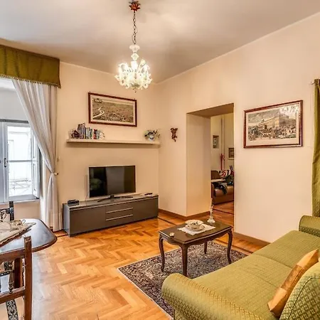 Appartamento Adorable Flat By Barberini Trevi Fountain Roma