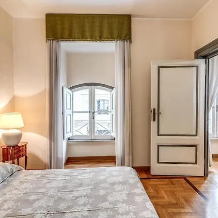 Appartamento Adorable Flat By Barberini Trevi Fountain *